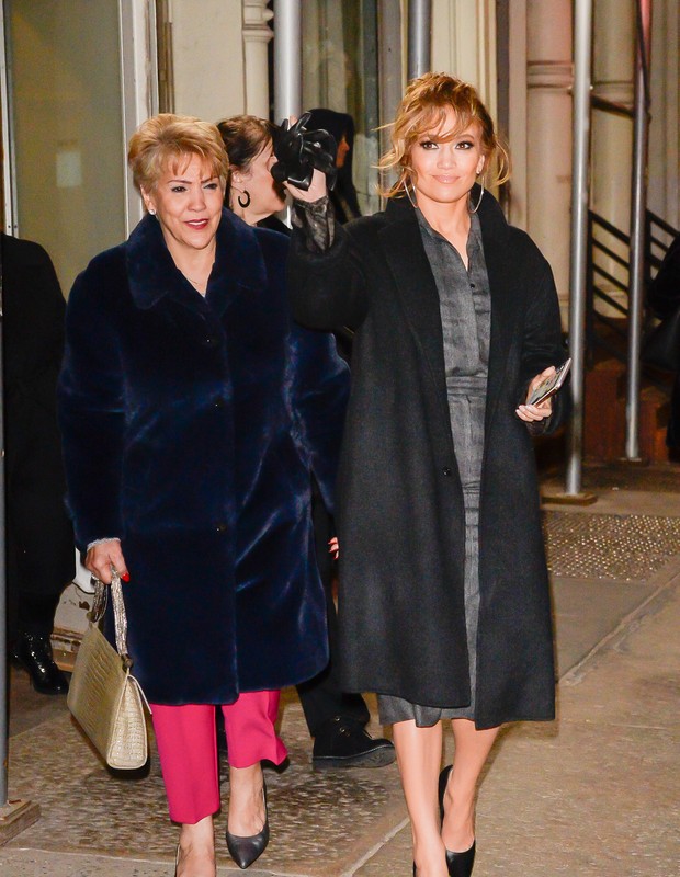 Jennifer Lopez e a mãe, Guadalupe Rodriguez (Foto: Getty Images)