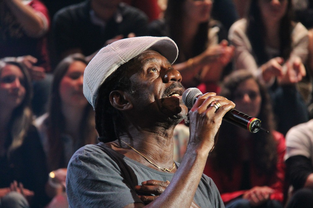 Luiz Melodia participa do programa Altas Horas, na TV Globo, em março de 2013 (Foto: Marcos Mazini/TV Globo)