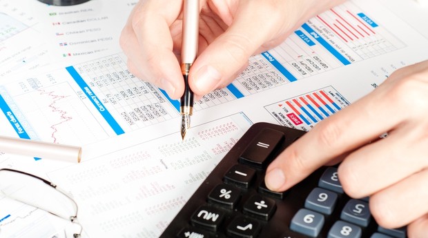 calculadora_finanças_contabilidade (Foto: Shutterstock)