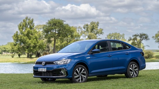 Teste: Novo Volkswagen Virtus 2023 se afasta do Polo e mira até no Corolla