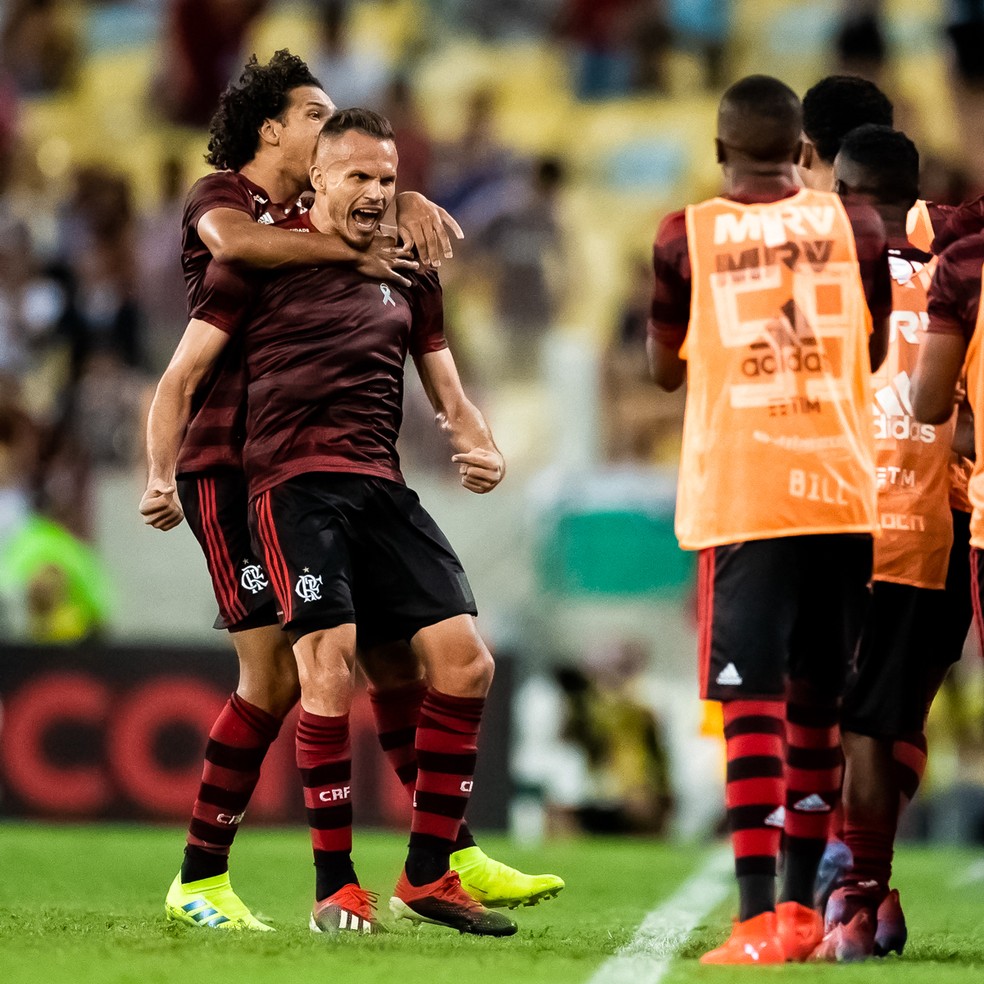 Ren� comemora o gol que abriu o placar no Maracan� � Foto: Jorge R Jorge/BP Filmes