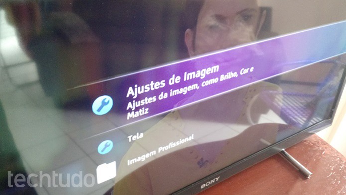Acessando as configurações de imagem e tela da sua TV (Foto: Felipe Alencar/TechTudo)