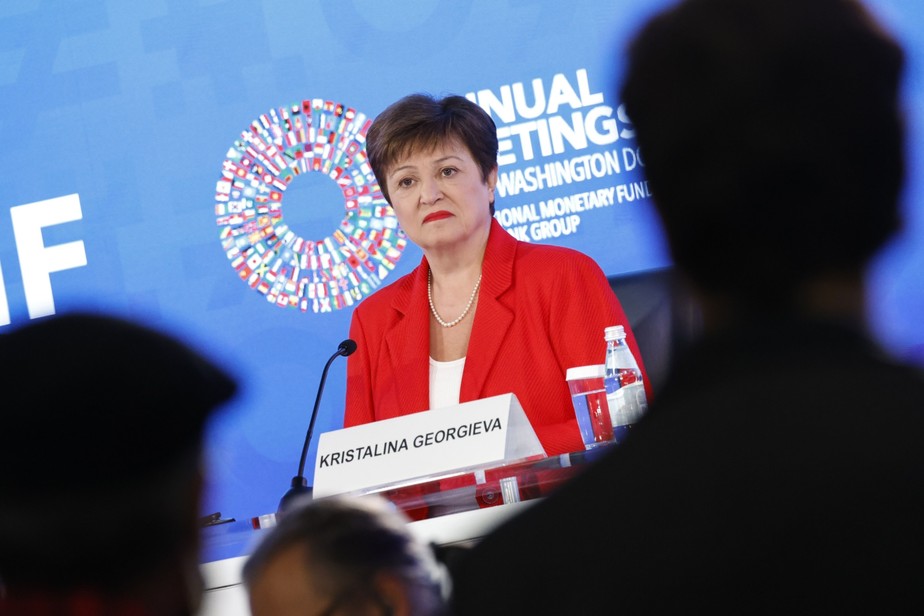 A diretora Executiva do Fundo Monetário Internacional, Kristalina Georgieva, alerta que 2023 será mais difícil que ano passado
