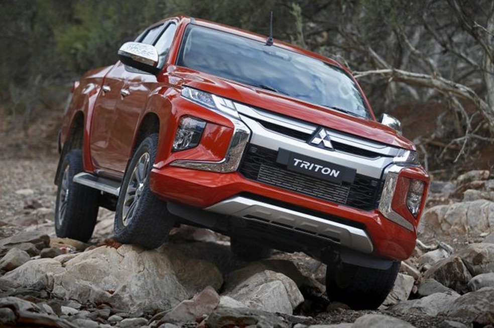 Mitsubishi L200 Reestilizada Chega Em 2020 Com Tecnologias Para Peitar S10 E Ranger Segredos E Flagras Autoesporte