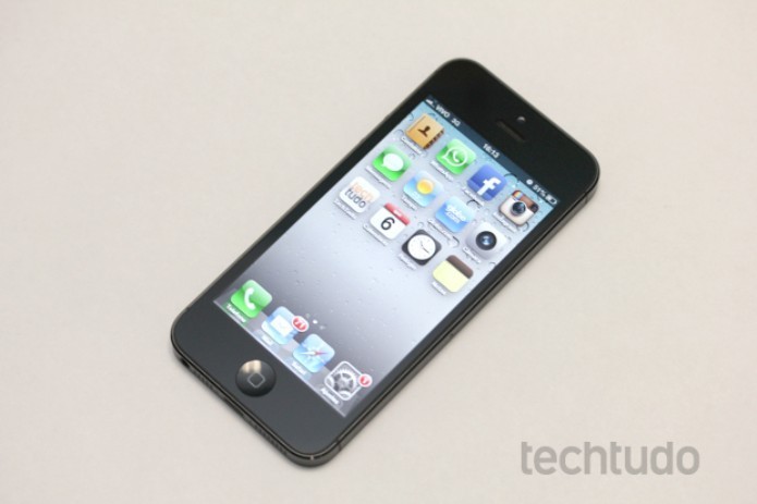 O iPhone 5 ainda possui um ótimo preço de revenda (Foto: Allan Melo / TechTudo) 