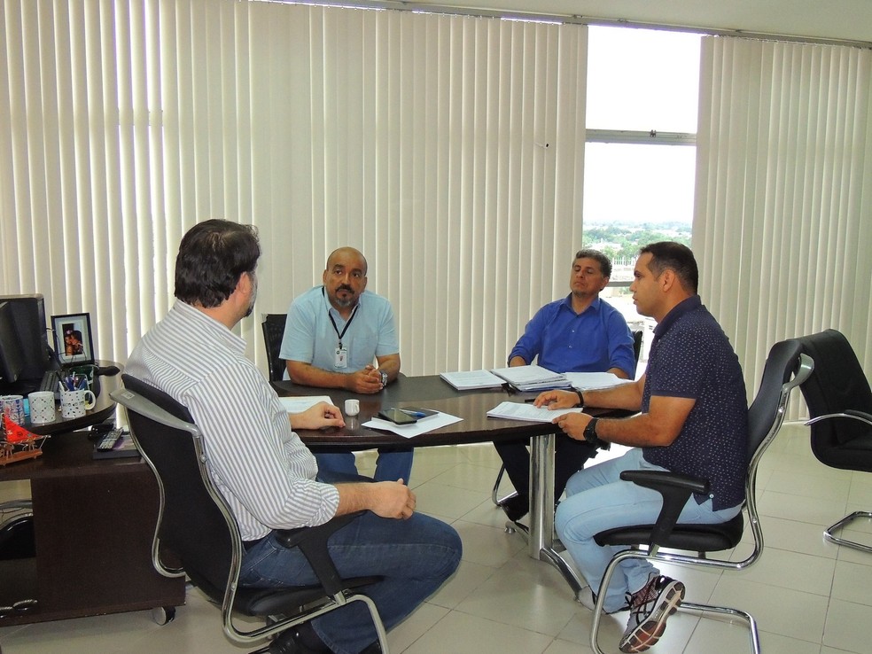 Sesacre se reuniu para definir medidas preventivas para evitar desabastecimento de medicamentos no Acre (Foto: Ascom/Sesacre)