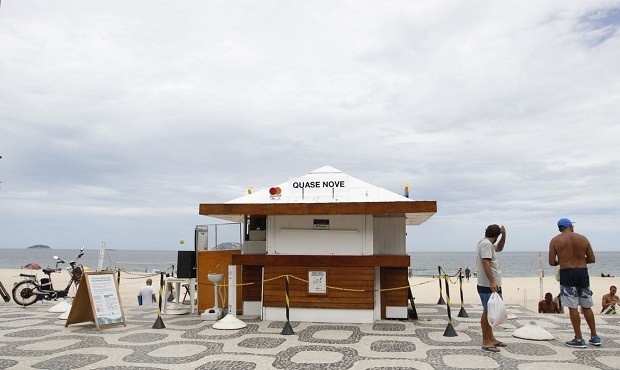 Quiosque de praia no Rio de Janeiro (Foto: Tânia Rego / Agência Brasil)