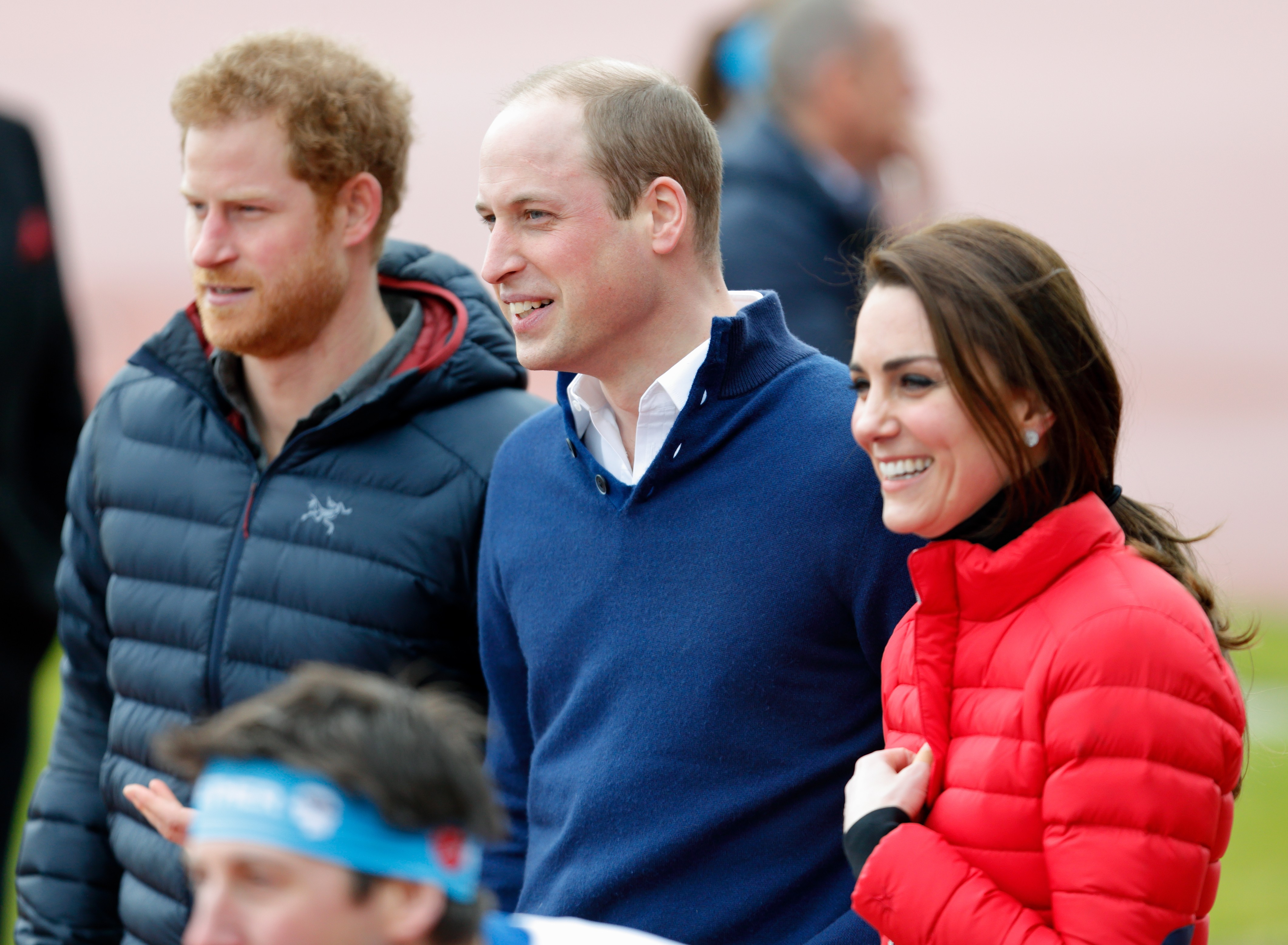 Príncipe Harry na companhia do Príncipe William e da duquesa Kate Middleton (Foto: Getty Images)
