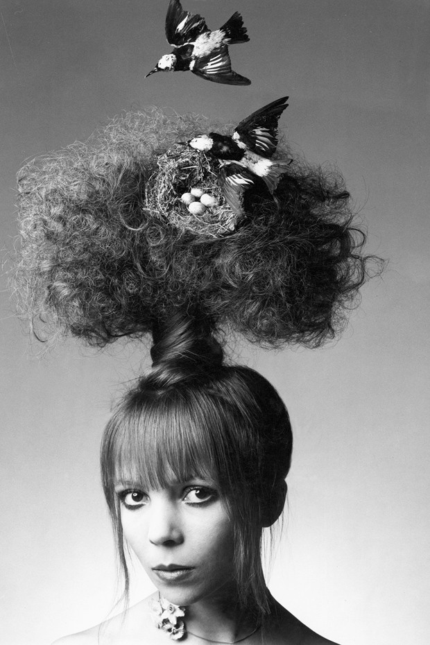 ‘Bird On Nest On Tree’: Penelope Tree by photographer Clive Arrowsmith for the June 1970 edition of Vogue  (Foto: Clive Arrowsmith)