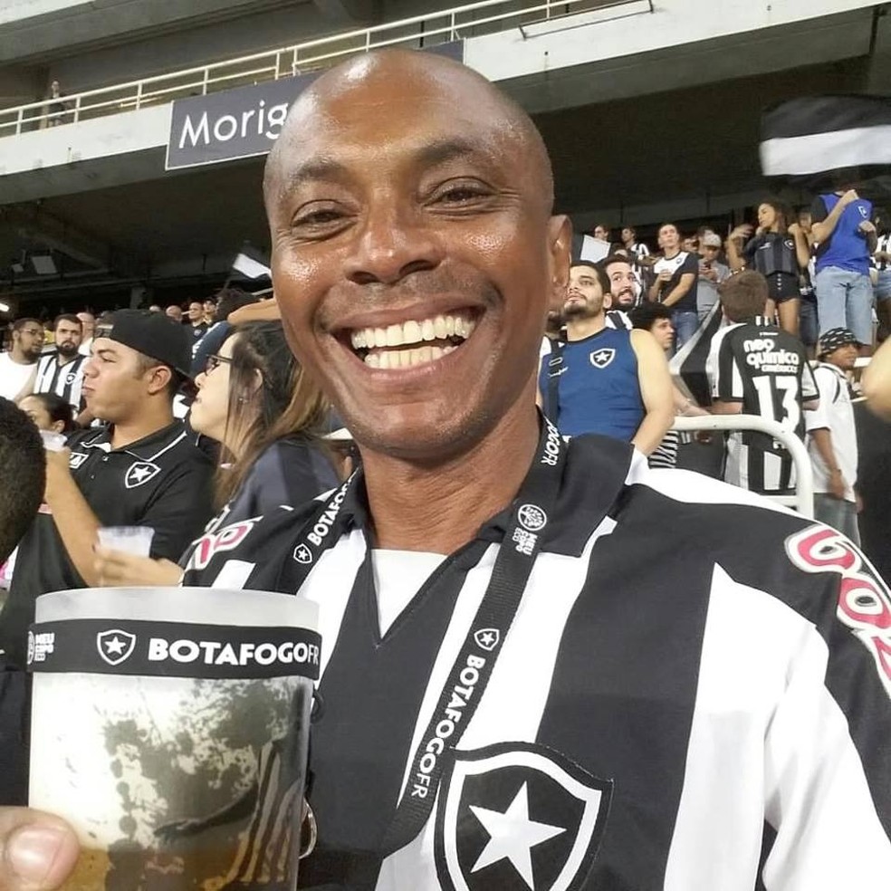 Torcedor do Botafogo, Vanderlei Gonçalves faleceu no Nilton Santos — Foto: Arquivo Pessoal
