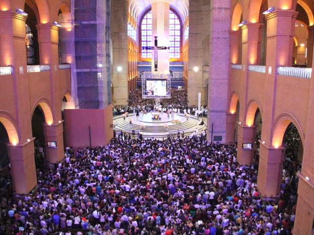 Festa de Nossa Senhora Aparecida no Santuário Nacional (Foto: Carlos Santos/G1)