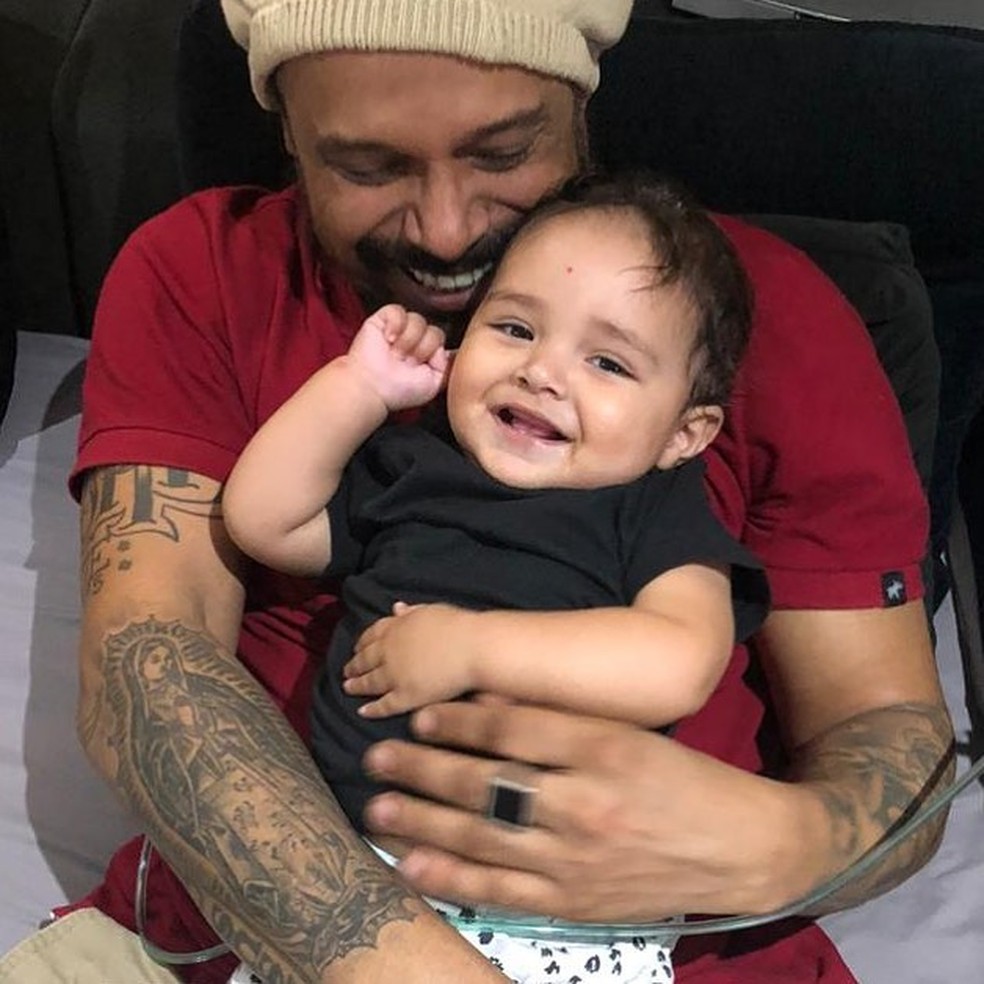 Marcelo Falc&atilde;o fala do filho Tom nos bastidores do 'Altas Horas' &mdash; Foto: Reprodu&ccedil;&atilde;o/Instagram