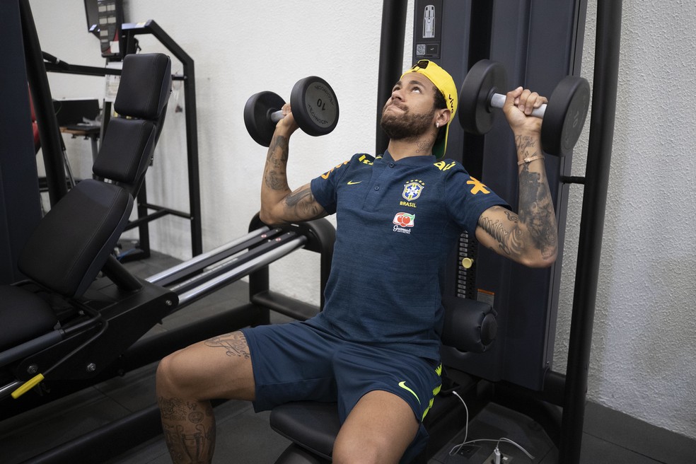 Neymar treina na academia da Granja Comary com a seleção brasileira — Foto: Lucas Figueiredo/CBF