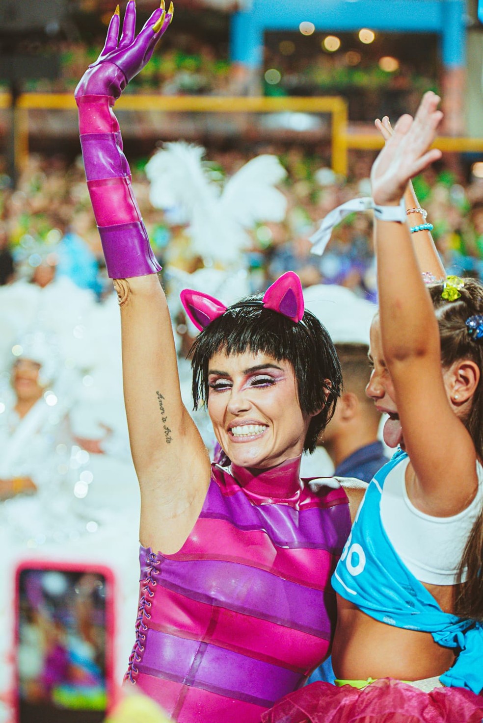 Deborah Secco e Maria Flor  — Foto: Rafael Strabelli/Ed.Globo