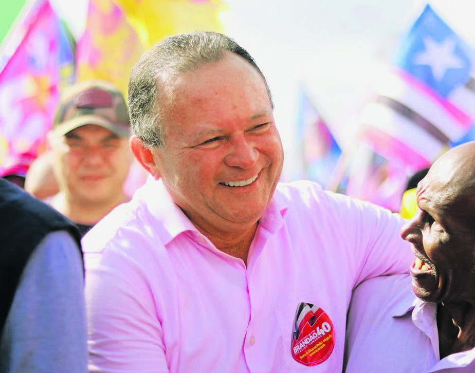 Carlos Brandão: É o palanque de Lula no Maranhão e apoiado pelo ex-governador Flavio Dino, é favorito no pleito