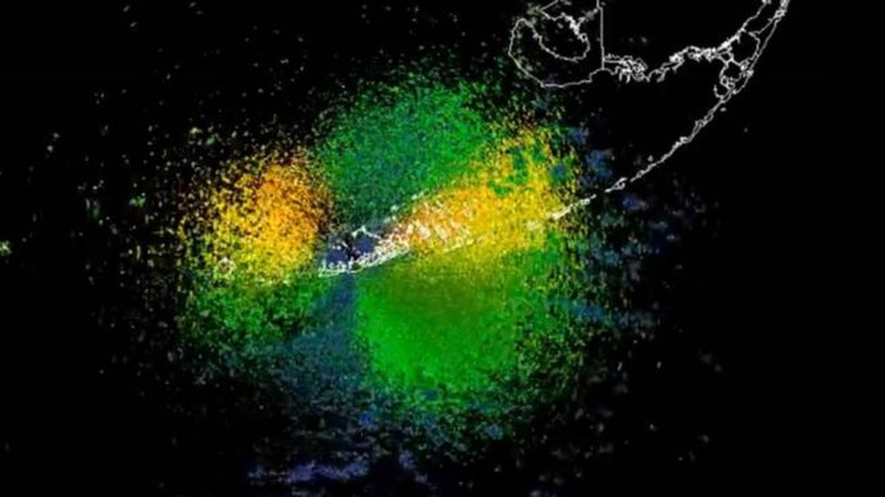 Radar na Flórida detectou pássaros (em verde e amarelo) voando a 3 mil pés — Foto: NOAA/BBC