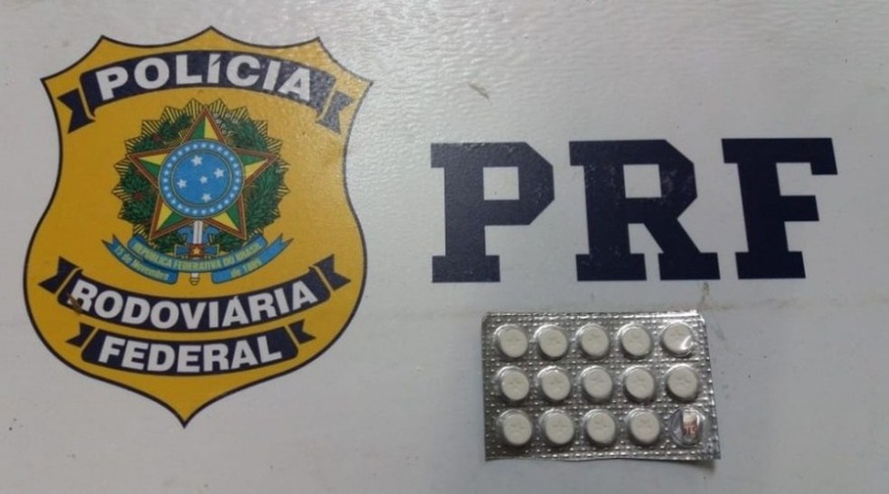 Anfetamina Ã© usada ilegalmente por caminhoneiros para inibir o sono. â Foto: DivulgaÃ§Ã£o/ PRF