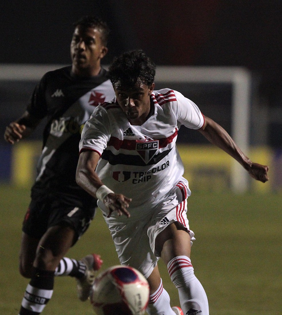 Luiz Henrique em partida pelo São Paulo — Foto: Rubens Chiri/Saopaulofc.net