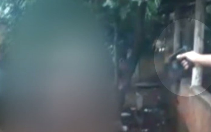 Momento do crume, no Jardim Nova Olinda, em Aparecida de GoiÃ¢nia â€” Foto: ReproduÃ§Ã£o/TV Aanhanguera