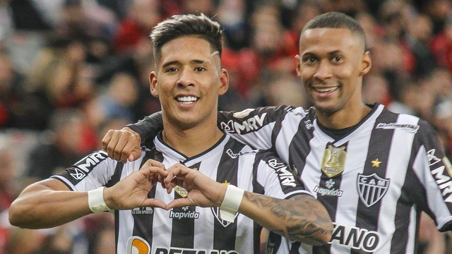 Zaracho comemora gol pelo Atlético-MG