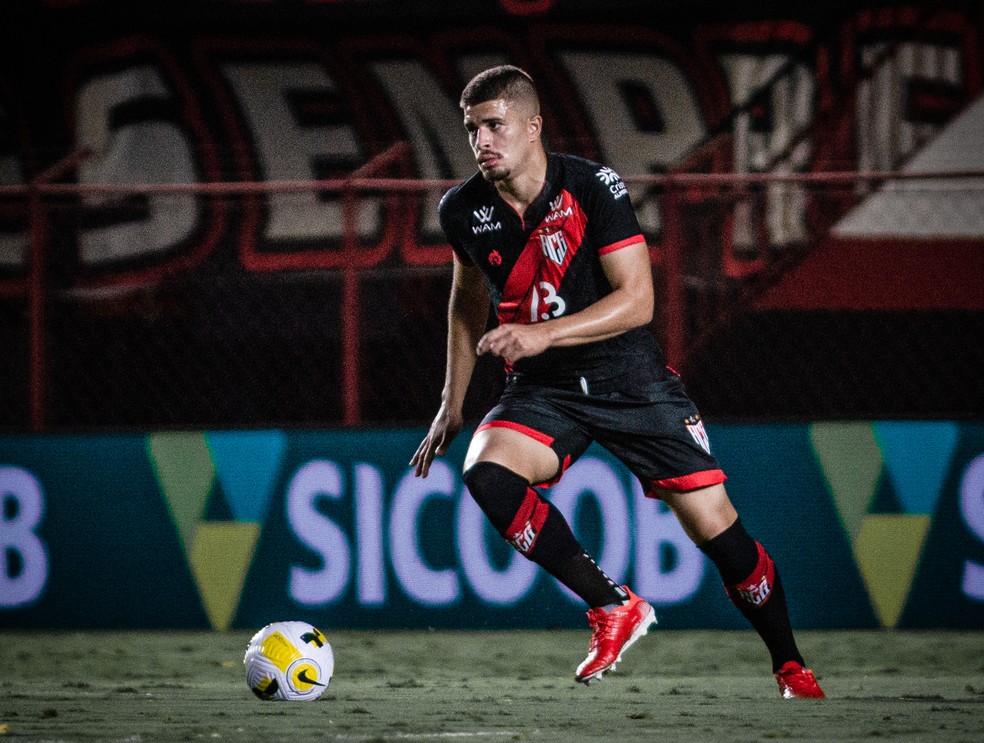 Lucas Gazal, do Atlético-GO — Foto: Alan Deyvid / ACG
