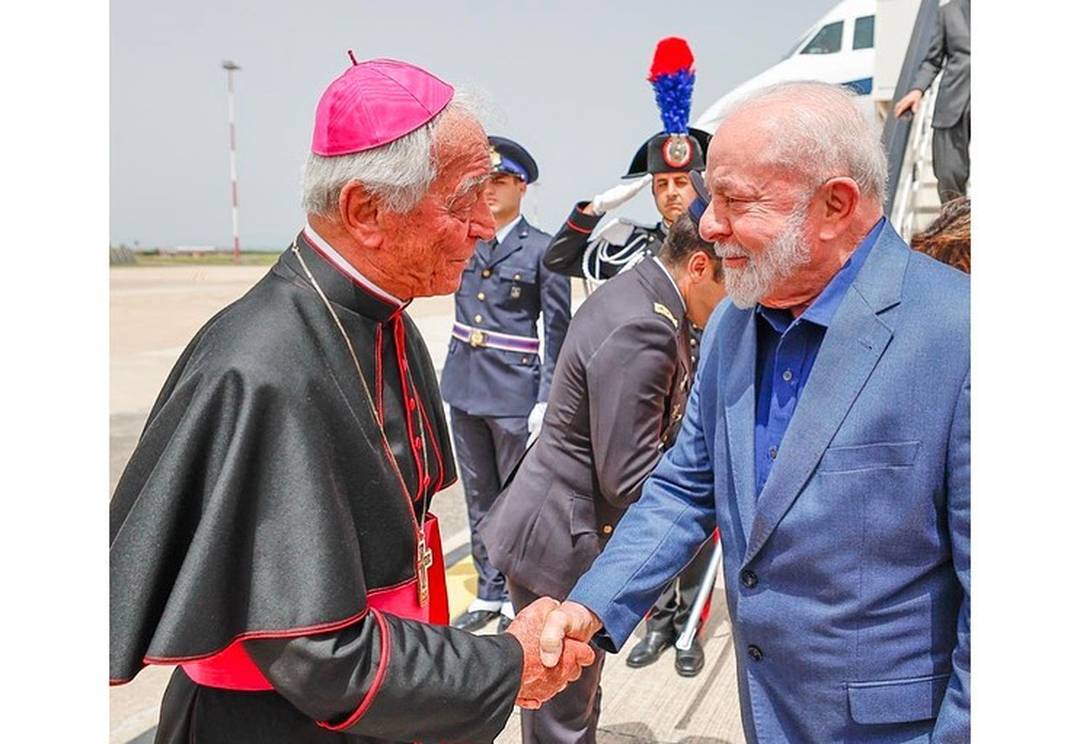 Lula é recebido em Roma