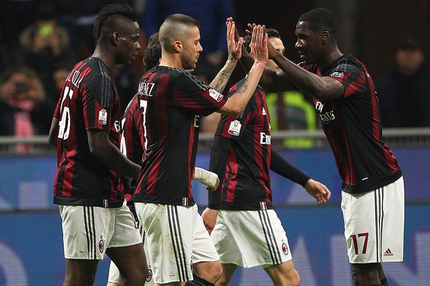 Milan, uma das principais e mais bem-sucedidas equipes de futebol da Itália  (Foto: Marco Luzzani/Getty Images)