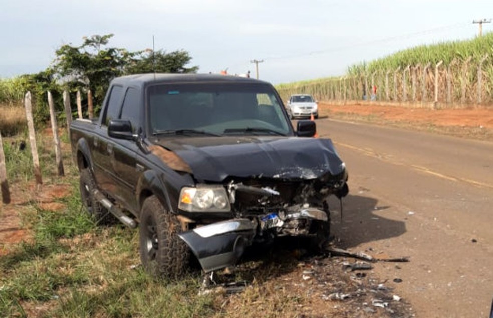 Colisão frontal mata motorista em Leme — Foto: Arquivo pessoal