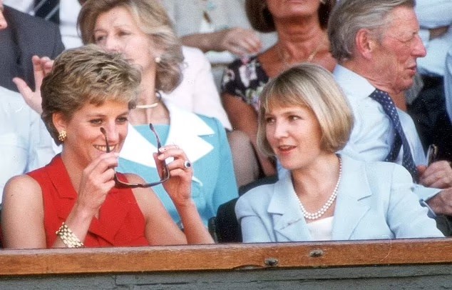 Julia Samuels e a amiga, Diana (Foto: Reprodução/ Daily Mail)