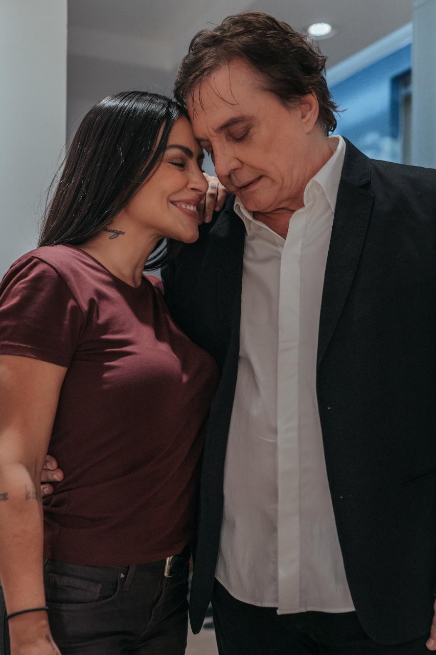 Cleo Pires E Fabio Junior Posam Juntos No Filme Me Tira Da Mira Ancelmo O Globo