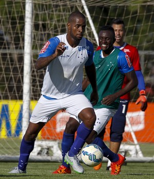 Nas últimas horas de Mano, Cruzeiro tem time esboçado para pegar o Inter