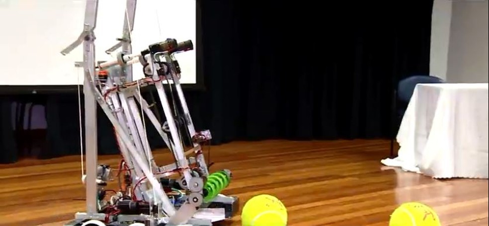 Robô Matilda — Foto: Reprodução/NSC TV