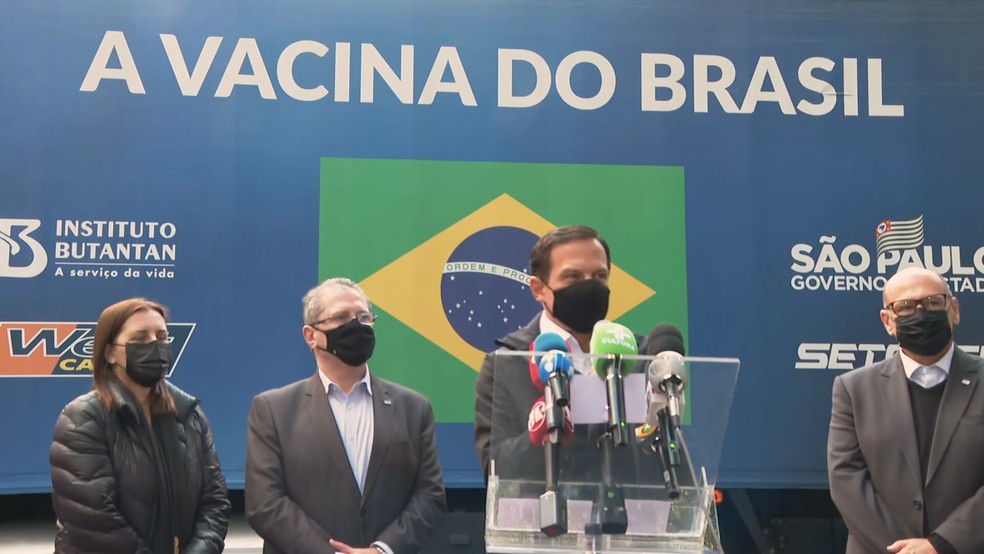 Doria concede coletiva de imprensa na sede do Butantan  — Foto: Reprodução/TV Globo