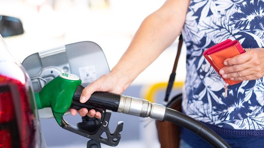 Diesel e etanol caem nos postos pela 3ª semana; gasolina fica estável