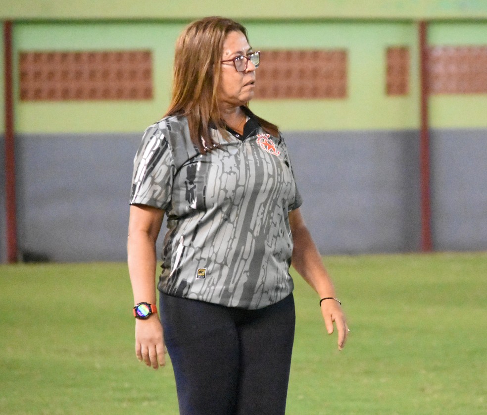 Neila Rosas, técnica do time feminino do Rio Branco-AC — Foto: Arquivo pessoal/Manoel Façanha