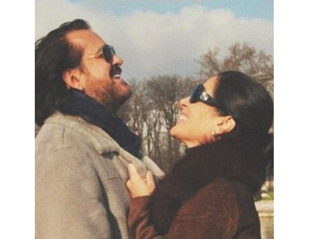 Casados desde 1987, Orlando Morais e Glória Pires comemoram mais um Dia dos Namorados juntos. "Amor da minha vida...", escreveu ele. (Foto: Reprodução/ Instagram)
