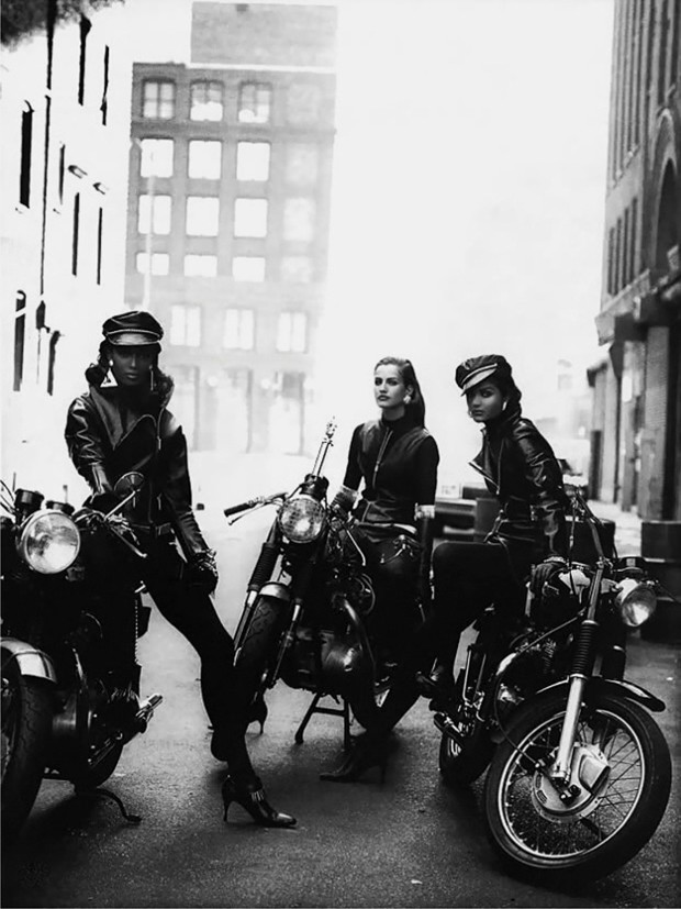 Naomi Campbell, Karen Mulder, Helena Christensen na foto original de Peter Lindbergh (Foto: Reprodução/vogue.us)