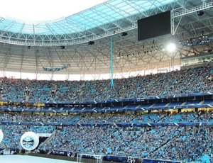 Arena do Grêmio já está quase lotada de torcedores (Foto: Lucas Rizzatti/Globoesporte.com)