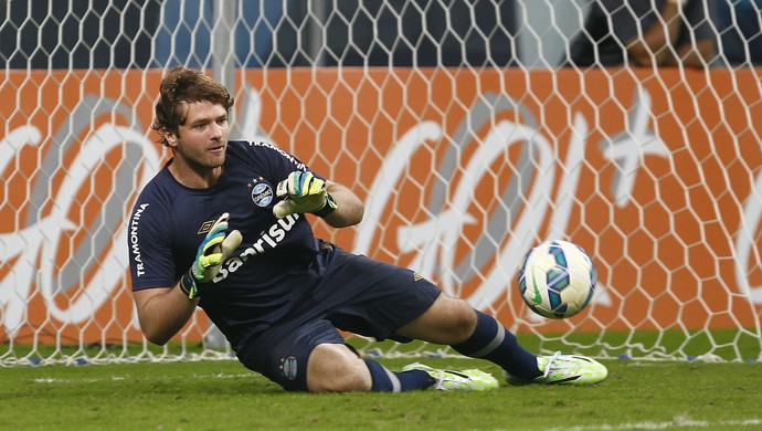 Sob pressão, Tiago busca redenção contra rival da maior defesa da vida