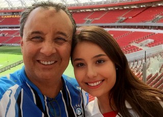 Área mista permite filha vira-casaca curtir data especial com pai gremista
