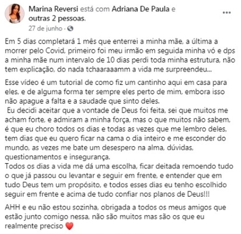 Marina construiu um 'cantinho' para lembrar dos parentes que morreram  &mdash; Foto: Reprodu&ccedil;&atilde;o/Facebook