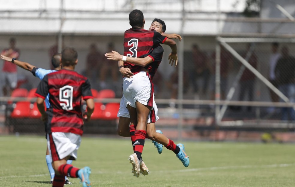 Flamengo e Fluminense empataram na Copa Rio Sub-15 — Foto: Gilvan de Souza/Flamengo