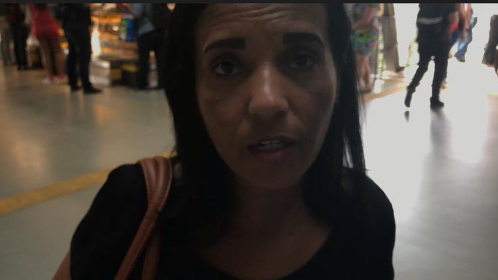 Andreia Mathias estava a caminho do trabalho quando houve a colisão — Foto: Raísa Pires / G1