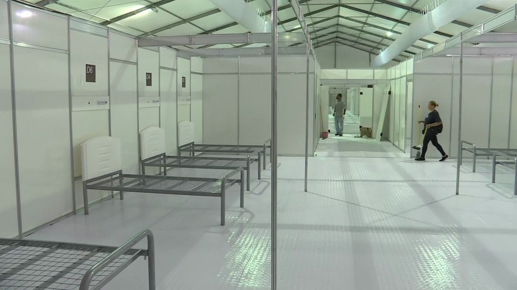 O Hospital de Campanha H.M Camp, no Pacaembu, será uma unidade de portas fechadas para pacientes transferidos da rede municipal da saúde — Foto: TV Globo/Divulgação