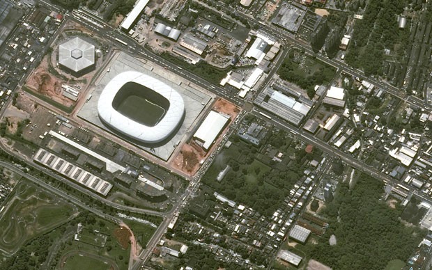 Arena Amazônia, em foto divulgada em 28 de maio de 2014 (Foto: Distribution Astrium Services/Spot Image S.A/AFP)