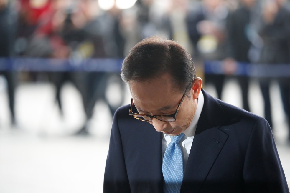 Ex-presidente sul-coreano Lee Myung-bak esteve na Procuradoria-Geral, em Seul, em imagem de arquivo — Foto: Kim Hong-Ji/ Reuters