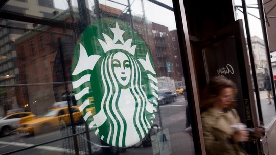 Lucro e receita da Starbucks ficam abaixo do previsto, impactados por operações na China
