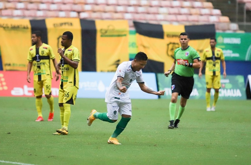 Jackie Chan foi um dos destaques, com dois gols marcados — Foto: Ismael Monteiro/Manaus FC