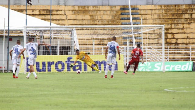 Fluminense-PI x Jaguariúna