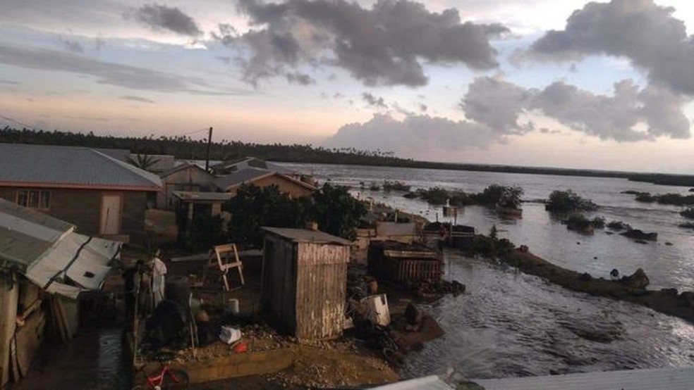 Imagens mostraram inundações quando as ondas do tsunami começaram — Foto: DIVULGAÇÃO